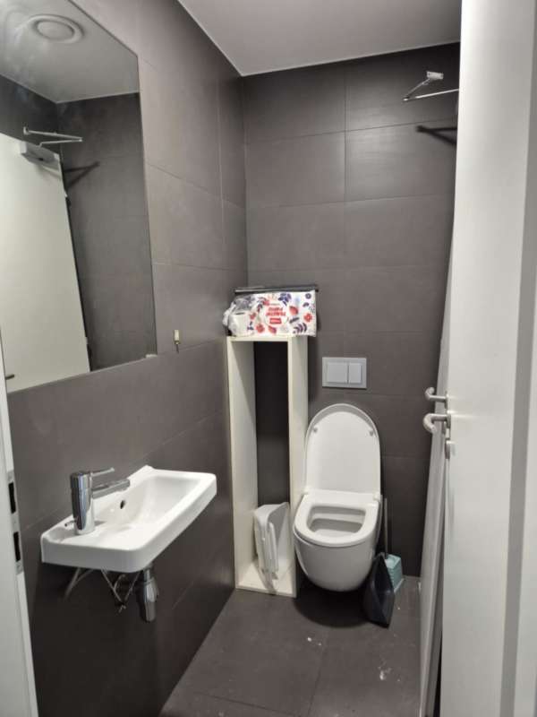 a6ec2fd3-2a7d-4614-8c7e-304de29ada15.jpg